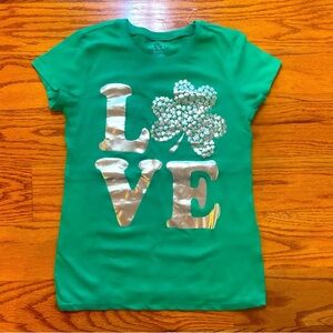NWOT Children's Place St Patricks Day Green & Gold Clover Love Tee, size 5/6